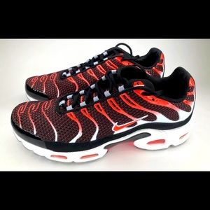 NEW Air Max Plus “Hot Lava” Sneakers Men’s Size 10